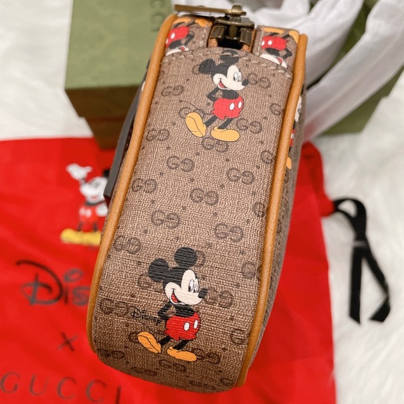 Gucci x Disney Mickey Mouse belt bag - Picture 5 of 9